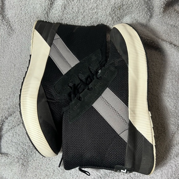 Sorel Out and About Mid Sneaker - Picture 7 of 9